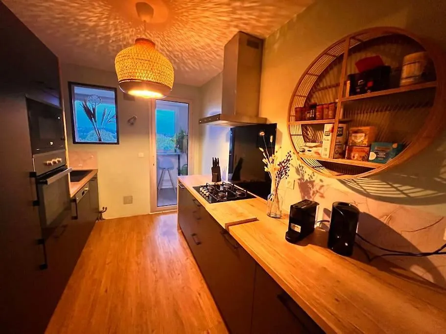 Apartment Appartement, 3 Chambres, Vue Panoramique, Parking, Acces Ville Brignoles France