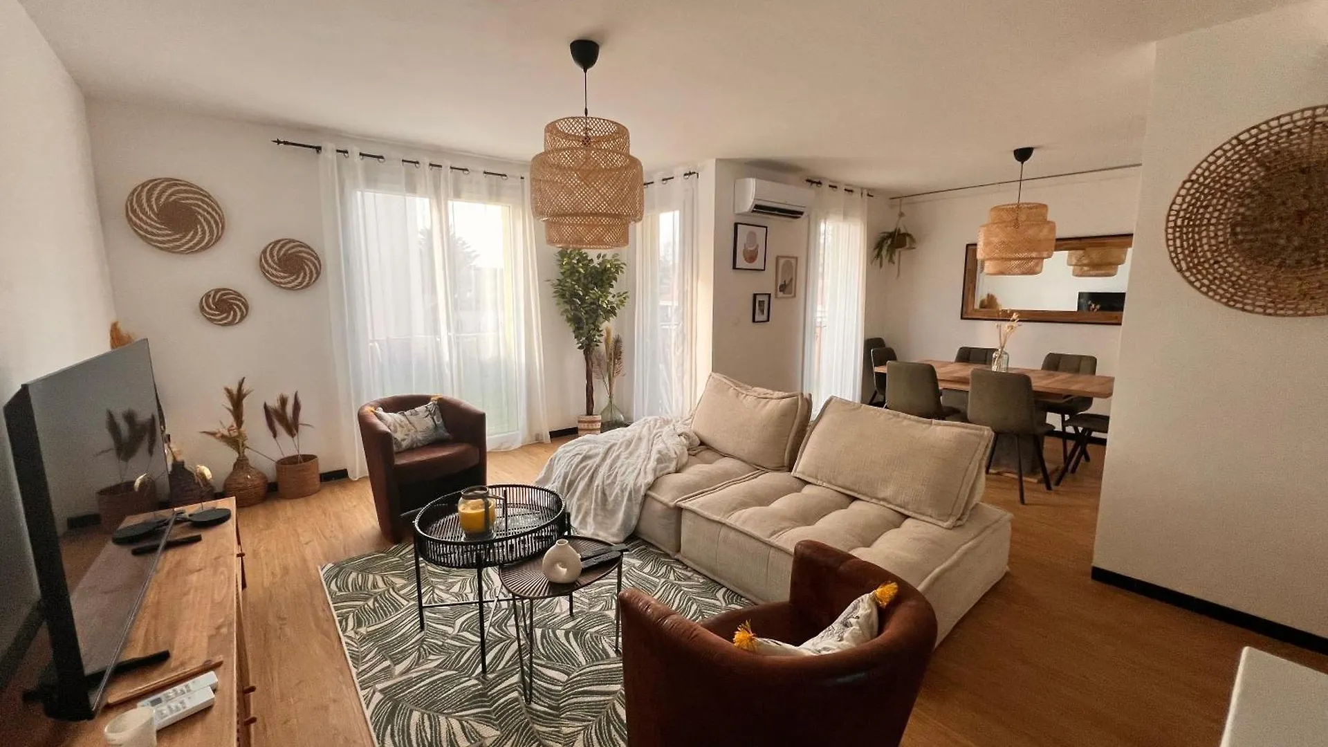 Apartment Appartement, 3 Chambres, Vue Panoramique, Parking, Acces Ville Brignoles