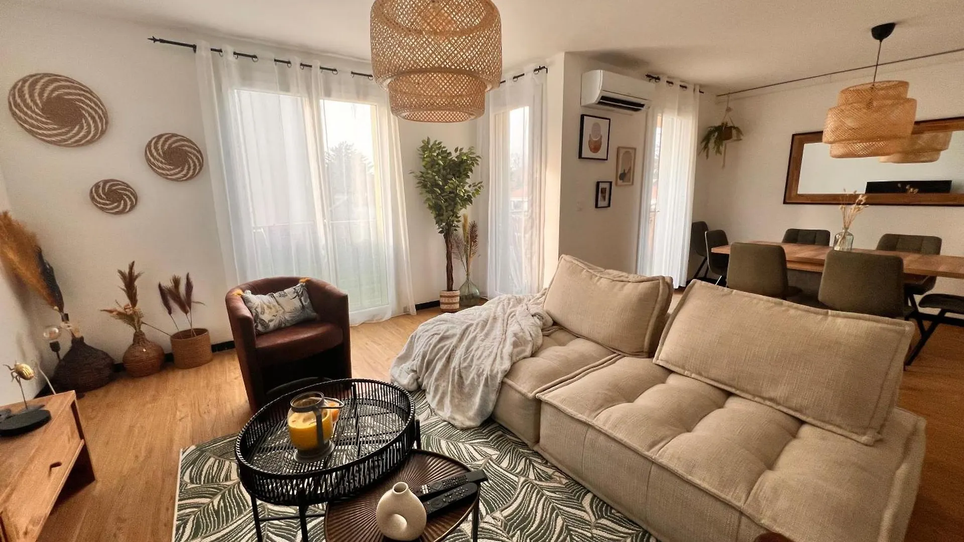 Apartment Appartement, 3 Chambres, Vue Panoramique, Parking, Acces Ville Brignoles France