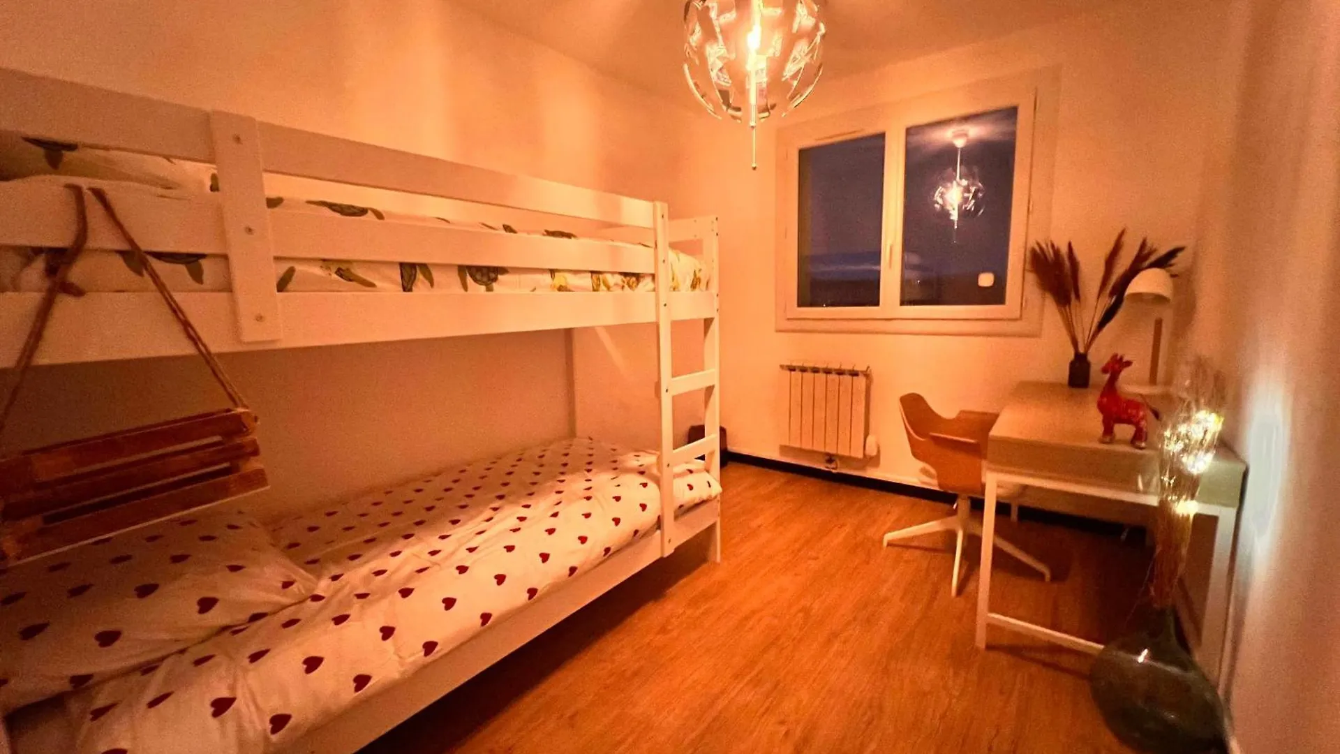 Appartement, 3 Chambres, Vue Panoramique, Parking, Acces Ville Brignoles Apartment